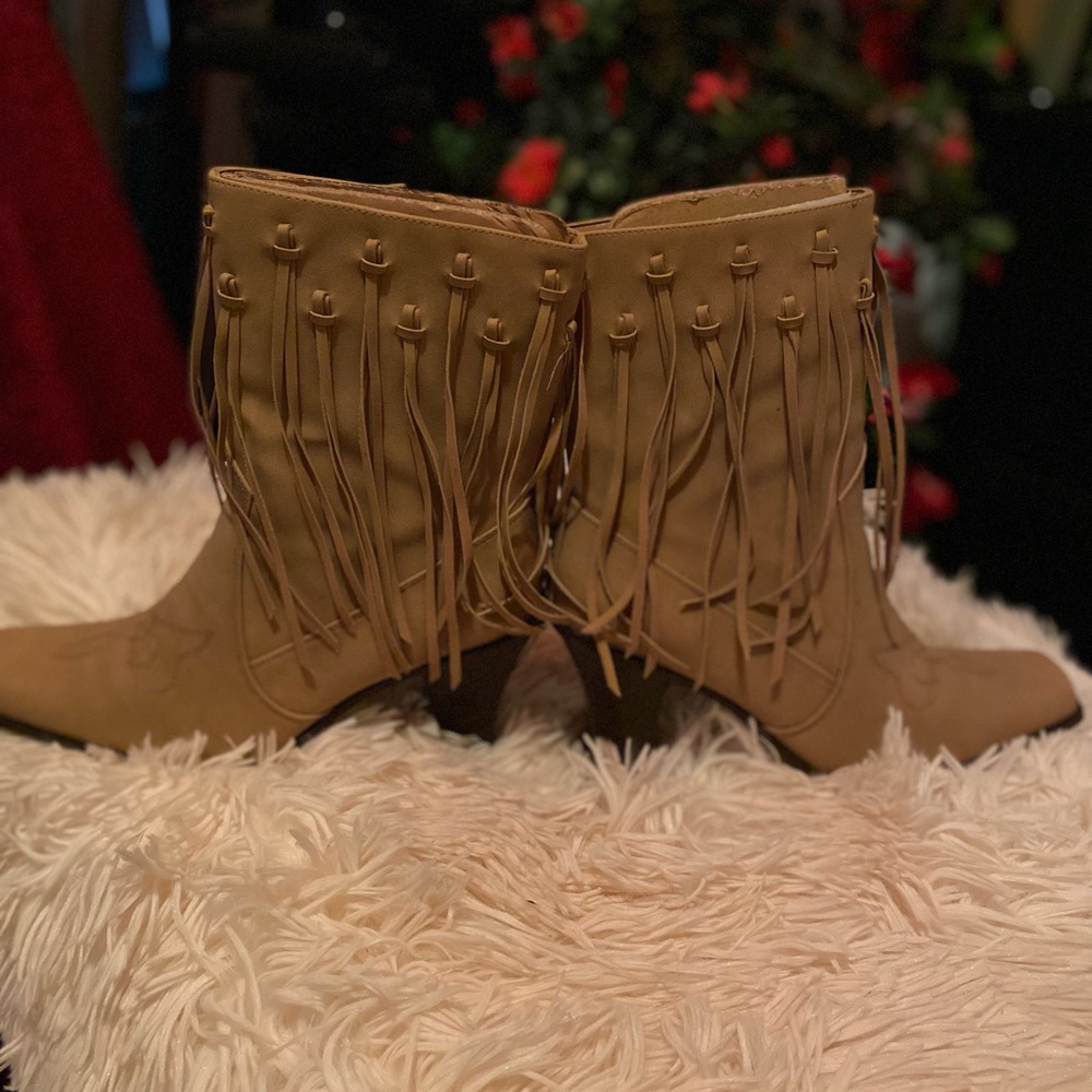 New York Transit Western Style Side Zip Boots w/Fringe Detail.